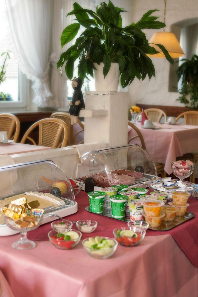 Hotel Zum Ritter Зеліґенштадт Екстер'єр фото